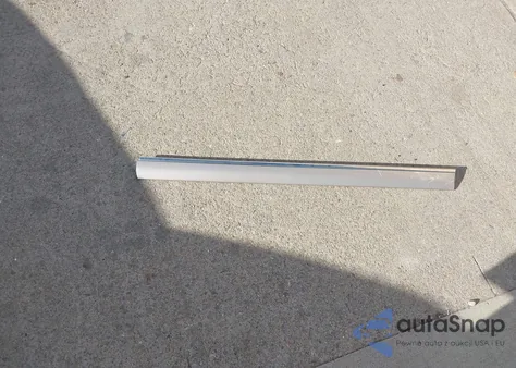 1999 Mercedes-Benz E 320 from USA, damaged, VIN WDBJF65H6XA920142